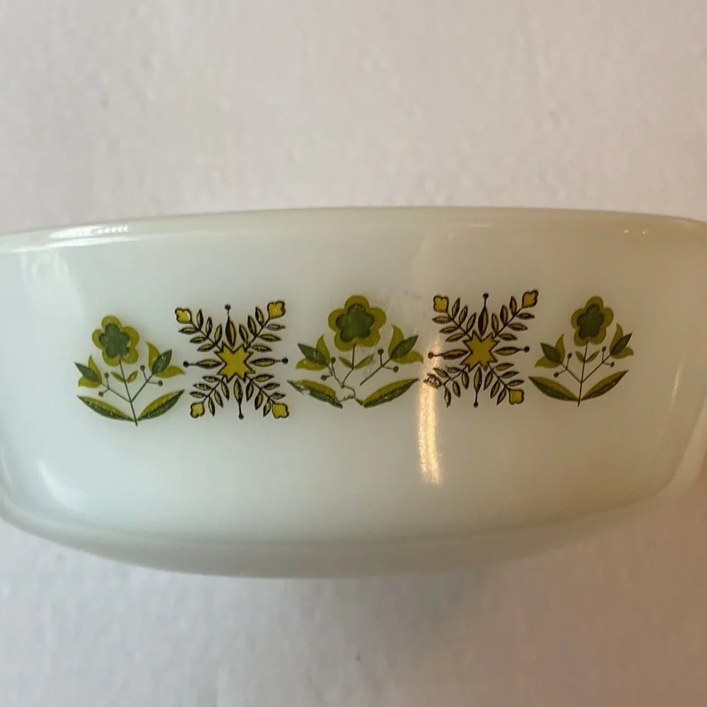 Anchor Hocking Fire King Meadow Green #17 Oven ware Casserole Dish